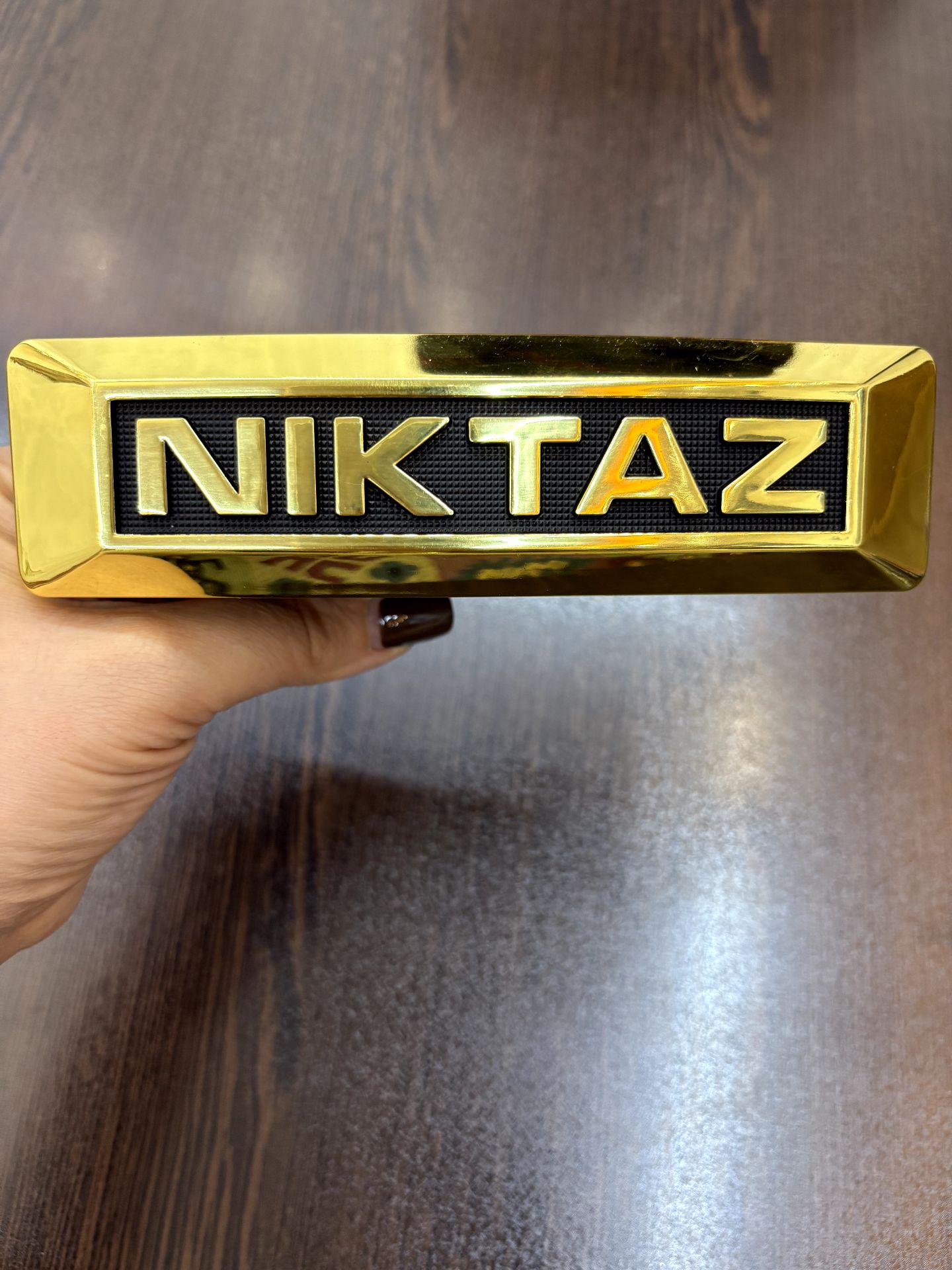 تابلوی جلوی فابریک نیکتاز NIKTAZ طلایی
